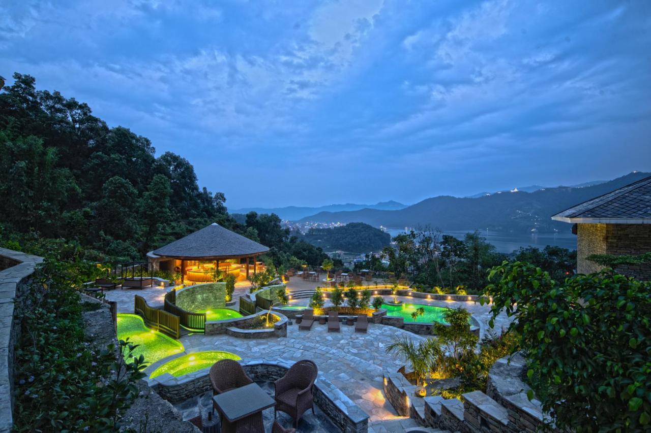 Dorje'S Resort And Spa Pokhara Bagian luar foto