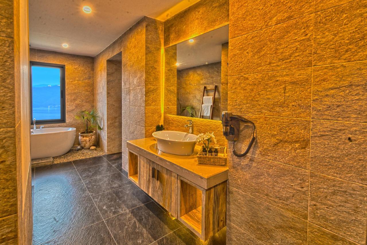 Dorje'S Resort And Spa Pokhara Bagian luar foto