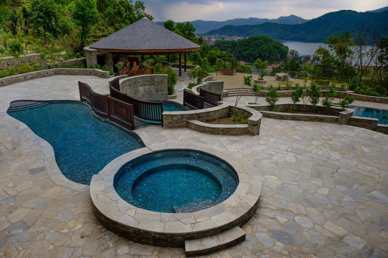 Dorje'S Resort And Spa Pokhara Bagian luar foto