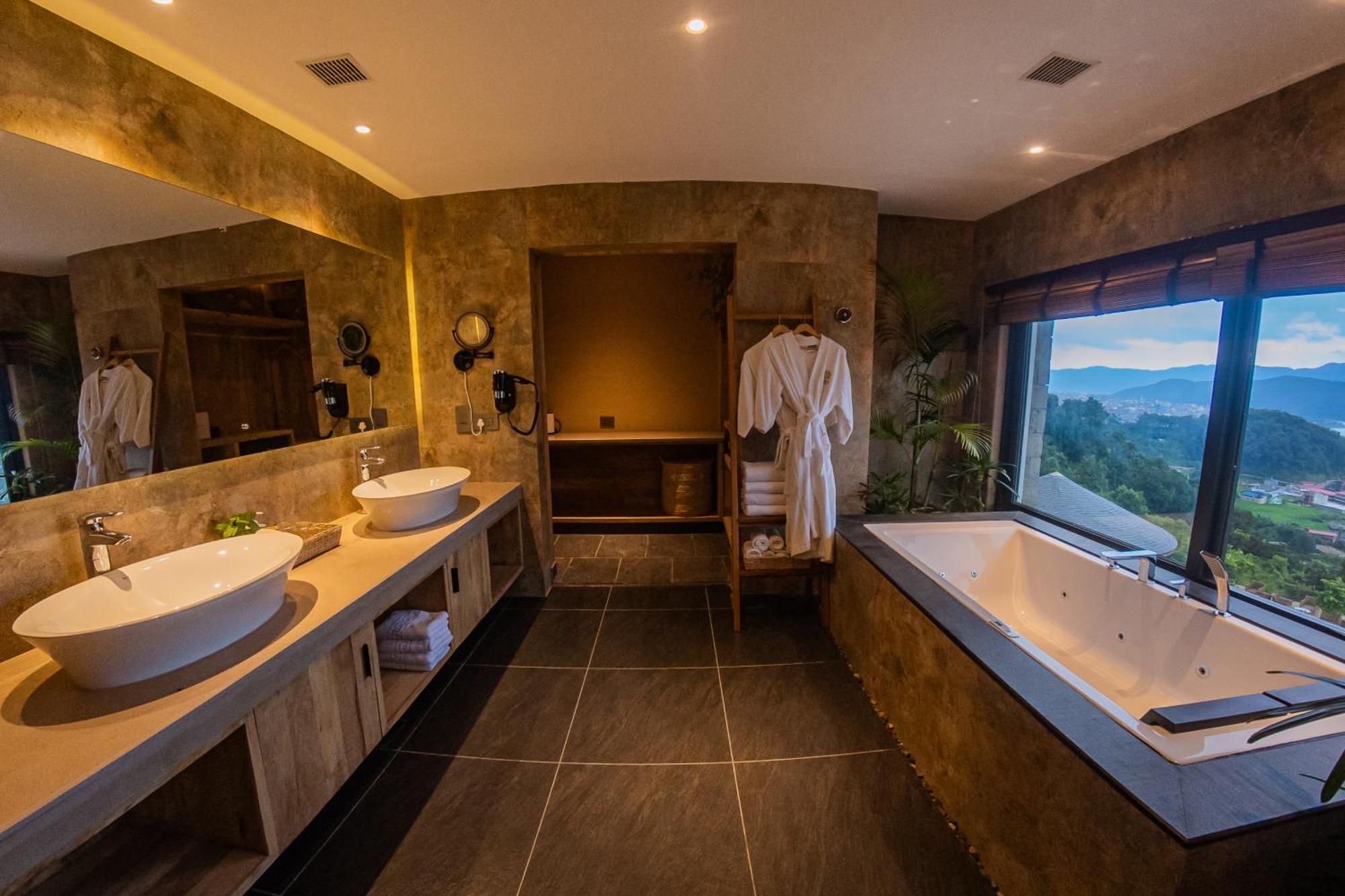 Dorje'S Resort And Spa Pokhara Bagian luar foto