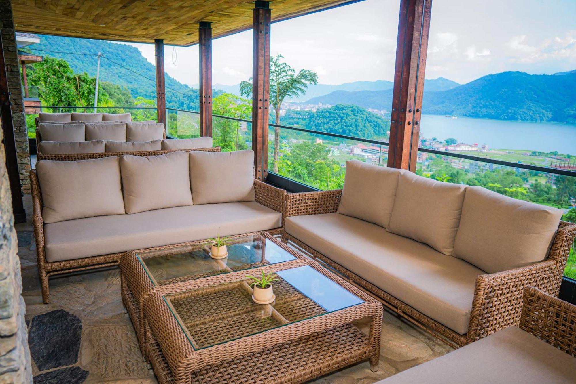 Dorje'S Resort And Spa Pokhara Bagian luar foto
